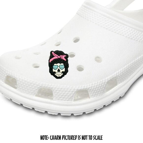Croc Charm Girl Skull Hearts Rockabilly Punk Horror Halloween Goth Pin Up - Picture 3 of 3